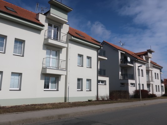 Zateplení fasády bytových domů Na Záhonech